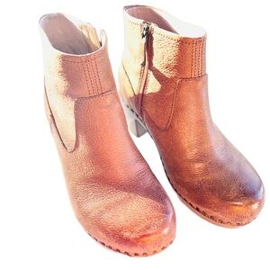 Dansko Sarah Bootie - Tan Milled Burnished